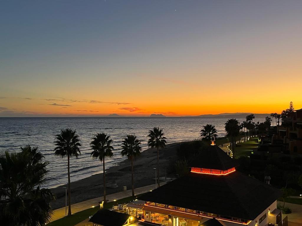 Bahia De La Plata Seafront Estepona Exterior foto